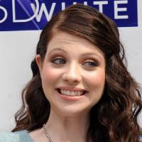 Michelle Trachtenberg : Son sourire ne va pas vous laisser de marbre !!!