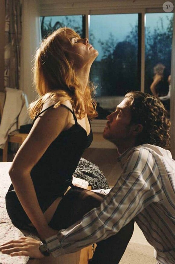 Des images de Ensemble, nous allons vivre une très, très grande histoire d'amour, en salles depuis le 7 avril 2010.