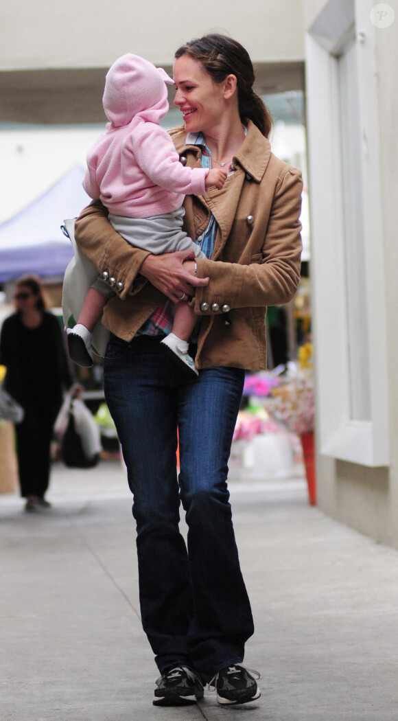 Jennifer Garner et sa fille Seraphina (11 avril 2010, Los Angeles)