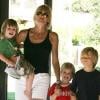 Maman sur le tard, Sharon Stone profite pleinement de l'enfance de ses trois fils, Roan, 10 ans, Laird, 5 ans et Quinn, 3 ans.
