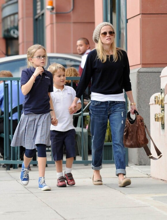 Reese Witherspoon : L'actrice oscarisée n'a d'yeux que pour ses enfants Ava et Deacon, qu'elle a eus avec son ex-mari Ryan Phillippe.