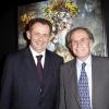 Vernissage de l'exposition des tableaux de Pal Sarkozy, à l'Espace Pierre Cardin, le 24 avril 2010. Ici Guillaume et son père Pal...