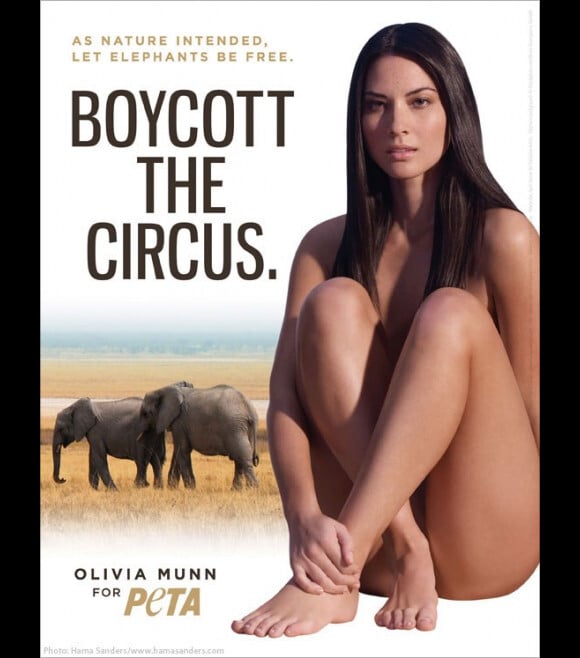 Olivia Munn pose nue pour PETA