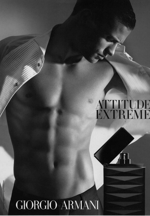 Ambrose Olsen pour le parfum Attitude Extreme, d'Armani, 2009