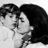 Jackie Kennedy avec son fils John John en 1963