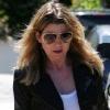 Ellen Pompeo sort de chez elle à Hollywood