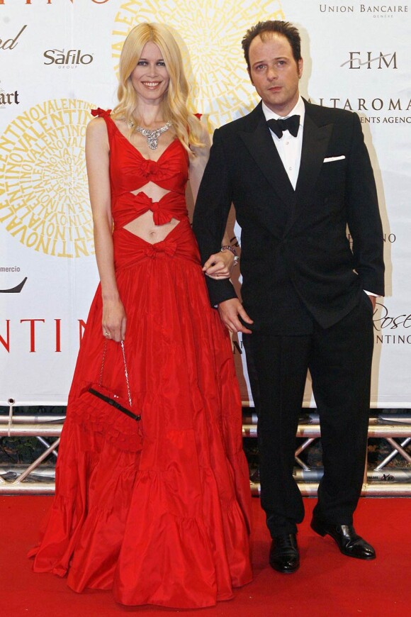 Le cinéaste britannique Matthew Vaughn et sa moitié, le top model allemand Claudia Schiffer...