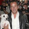 La peluche d'Adeck, le chien de Christophe Dechavanne, s'est déjà écoulée à 50 000 exemplaires.