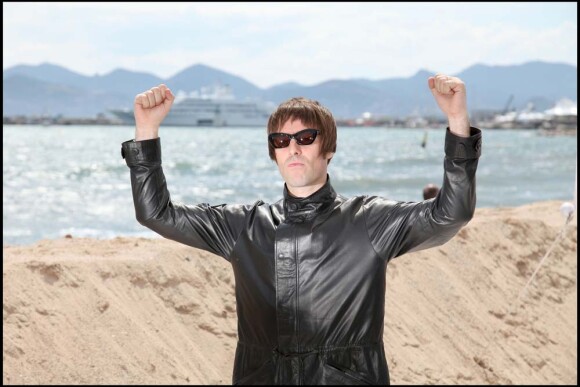 Liam Gallagher annonce la production d'un film sur les Beatles, à Cannes, le 14 mai 2010 !