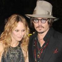 Vanessa Paradis et Johnny Depp, main dans la main, ont illuminé la soirée de Jean-Roch...