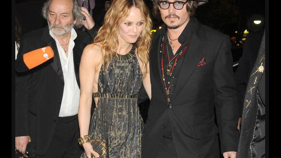 Vanessa Paradis et Johnny Depp, main dans la main, ont illuminé la soirée de Jean-Roch...