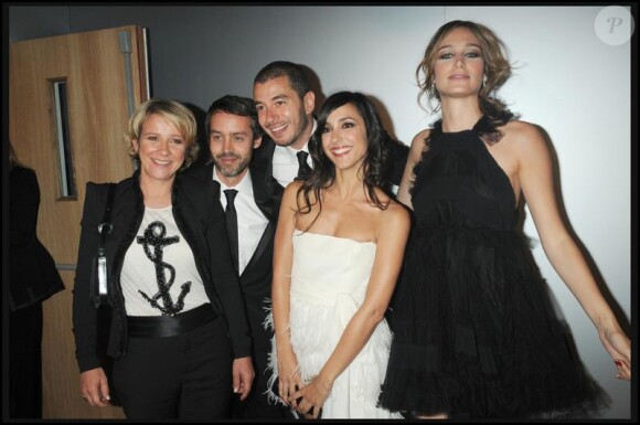 Toute l'équipe du Grand Journal à la soirée Chanel organisée au VIP Room à Cannes le 18 mai 2010