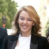 Kylie Minogue quitte les locaux de la radio NRJ, à Paris, le 18 mai 2010 !