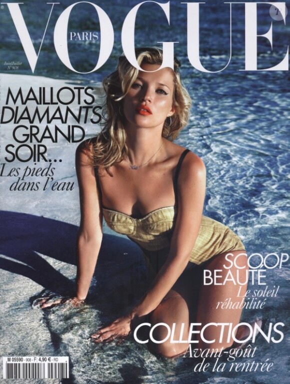 Kate Moss en couverture de Vogue Paris