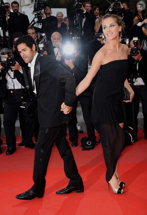 Festival de Cannes - Montée des marches du film Hors-la-loi de Rachid Bouchareb, le 21 mai 2010 : Melissa Theuriau et Jamel Debbouze !