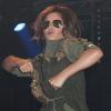 Cheryl Cole se produit sur la scène du Vaynol Estate, à Bangor, samedi 22 mai 2010.