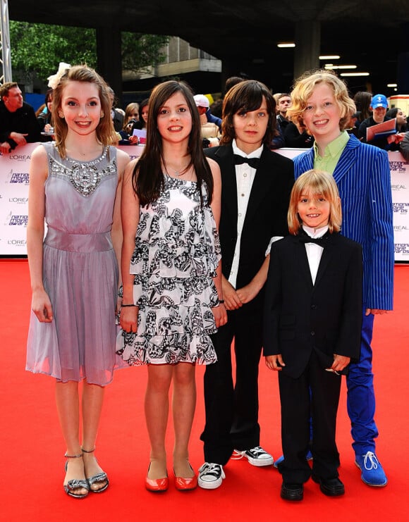 Les jeunes du film Nanny McPhee et le Big Bang lors des National Movie Awards à Londres le 26 mai 2010