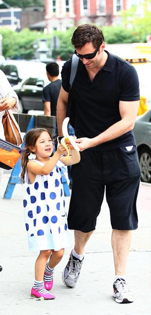 Hugh Jackman un papa qui prend le métro avec sa fille... comme tout le monde !