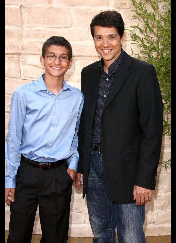 Ralph Macchio et son fils lors de l'avant-première de Karate Kid le 7 juin 2010 à Los Angeles