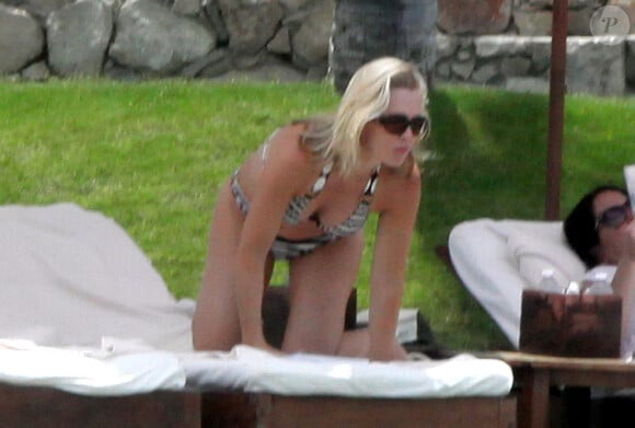 Jennie Garth en vacances au Mexique à Los Cabos le 23 mai 2010