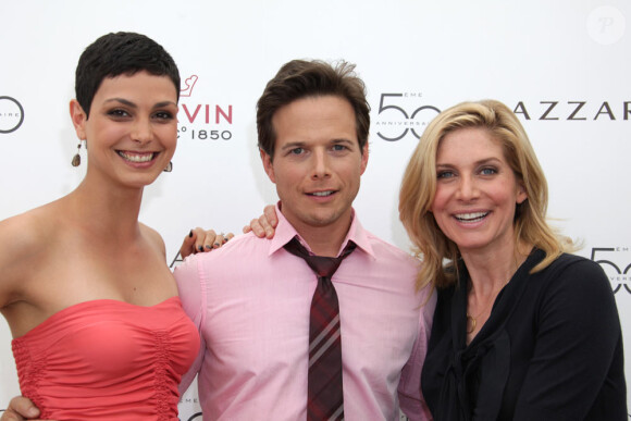 Morena Baccarin, Scott Wolf et Elizabeth Mitchel viennent promouvoir la série au Festival de télévision de Monte-Carlo (8 juin 2010)