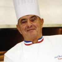 Quand Paul Bocuse, le grand chef français, déclare avec décontraction : ''J'ai trois femmes'' !