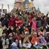 Gad Elmaleh a offert une journée d'évasion à Disneyland Paris aux enfants du Secours Populaire le 20 juin 2010 