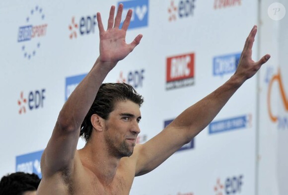 Michael Phelps, lors du 200m papillon, à l'occasion de l'Open EDF, qui se tient au Lagardère Club de Paris, le 26 juin 2010.