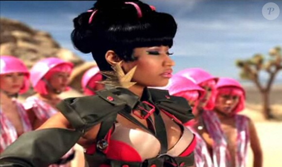 Nicki Minaj, après plusieurs mixtapes, devrait publier en 2010 son premier album, annoncé par les singles Massive Attack et Your Love.