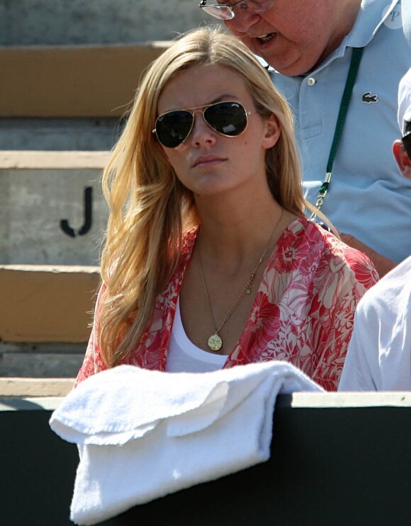 A Wimbledon 2010, les femmes de tennismen ont soutenu avec charme leurs champions respectifs... A l'image de Brooklyn Decker, l'épouse de l'Américain Andy Roddick.