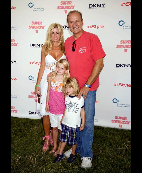 Kelsey Grammer avec sa femme Camille et leurs deux enfants Mason et Jude à Los NAgeles en juillet 2008