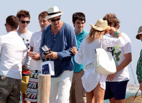 Liam Neeson et ses deux fils à Saint-Tropez, le 3 juillet 2010