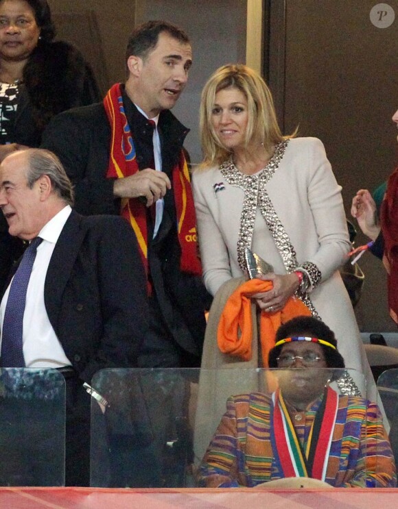Le 11 juillet 2010, au Soccer City Stadium, les royaux espagnols ont savouré le bonheur de voir la Roja devenir championne du monde pour la 1e fois, en compagnie d'une Maxima des Pays-Bas et son mari déçus, mais pas abattus.