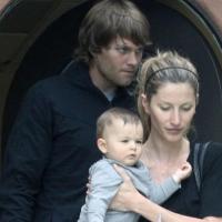 Gisele Bündchen et Tom Brady : Des parents très attentifs à leur craquant Benjamin, âgé de 7 mois !