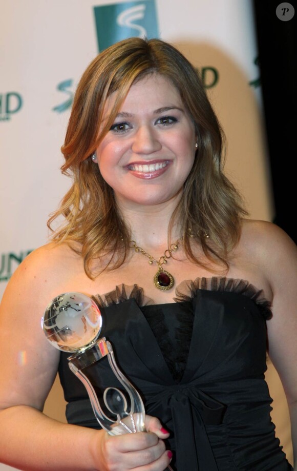 Le Lilith Fair de Sarah McLachlan, qui ressuscite en 2010, rencontre quelques difficultés... (photo : Kelly Clarkson)