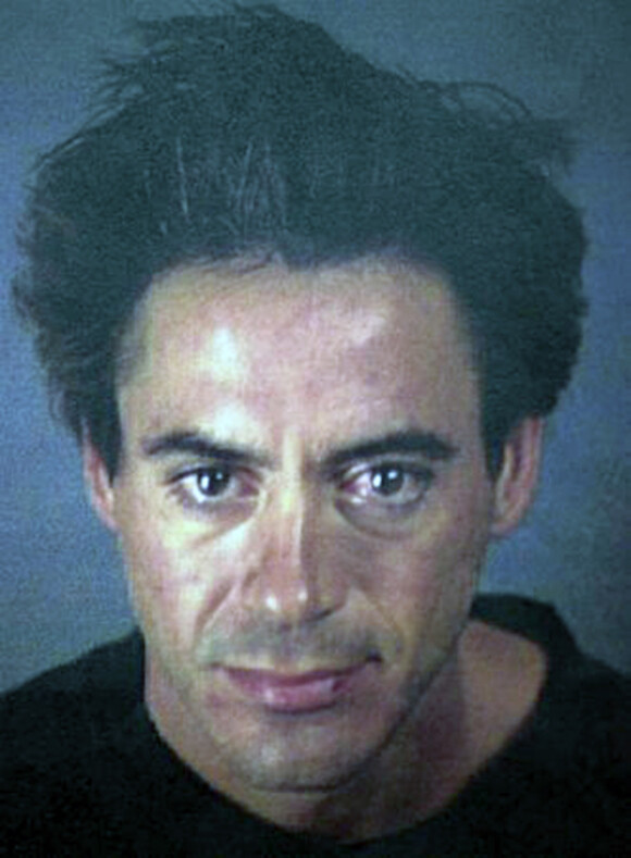 Robert Downey Jr. a été arrêté en 1999 pour avoir conduit sous l'emprise de stupéfiants. 