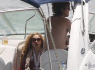Paulina Rubio, enceinte d'un petit garçon : Une petite balade en mer en amoureux... attention aux secousses !