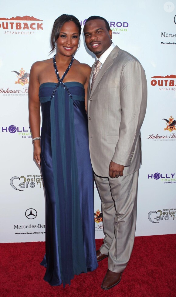 Laila Ali et son mari Curtis Conway lors du gala de charité pour la fondation HollyRod à Beverly Hills le 24 juillet 2010