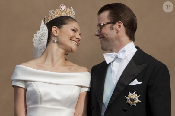 Victoria de Suède et le prince Daniel, après leur mariage le 19 juin 2010, se sont envolés pour Tahiti. Mais ils ne sont pas restés à Bora Bora et ont sillonné les Etats-Unis... Victoria, selon l'agenda royal, doit reprendre ses obligations le 21 aoû