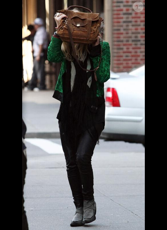 Très "in" le it-bag PS1 de Proenza Schouler fait des ravages chez les people et notamment avec Mary-Kate Olsen