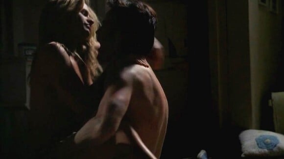 "True Blood" : Anna Paquin et Stephen Moyer dans leur scène d'amour sauvage...