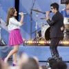 Demi Lovato et les Jonas Brothers sont les invités d'honneur de Good Morning America, vendredi 13 août. Ils interprètent des titres extraits de la bande-originale de leur téléfilm, Camp Rock 2.
