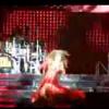 Beyonce chute sur scène
