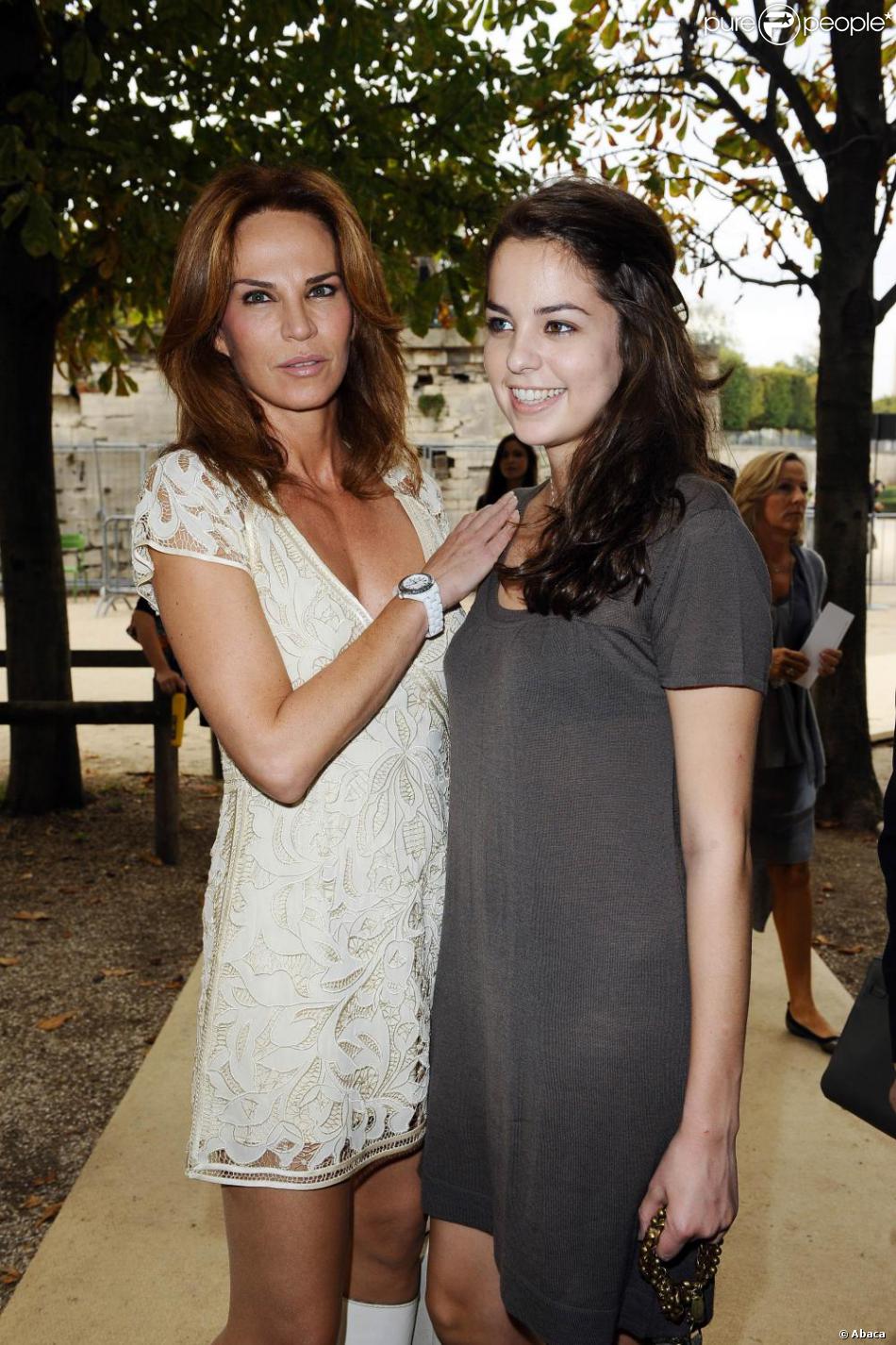 Rosalie Van Breemen Et Anouchka Delon Purepeople