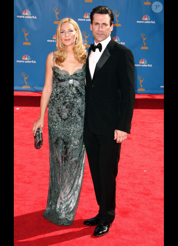 Jon Hamm et Jennifer Westfeldt à la cérémonie des Emmy Awards. 29/08/2010