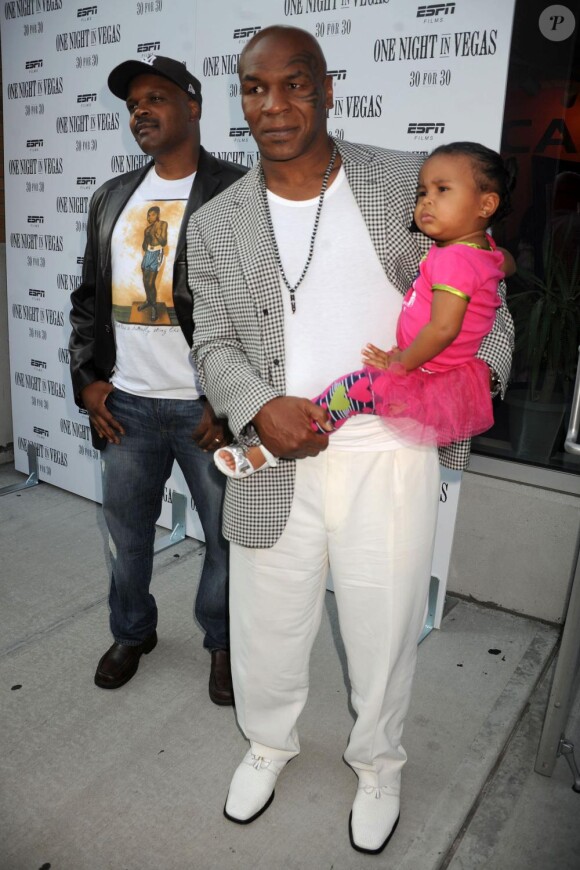 Reggie Rock Bythewood, Mike Tyson et sa fille Milan, à la soirée ESPN pour One Night in Vegas