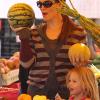 Jennifer Garner et ses filles au marché de Los Angeles (19 septembre  2010)