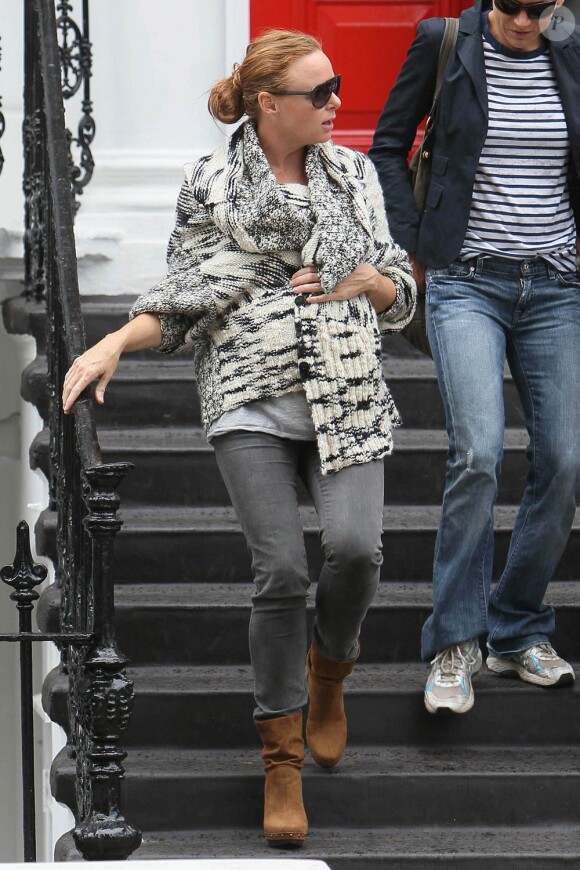 Stella McCartney à la sortie de l'école de ses enfants à Londres, le 22 septembre 2010