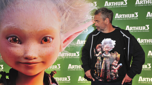 Luc Besson dévoile son Arthur 3 aux stars quand Karima Charni officialise !