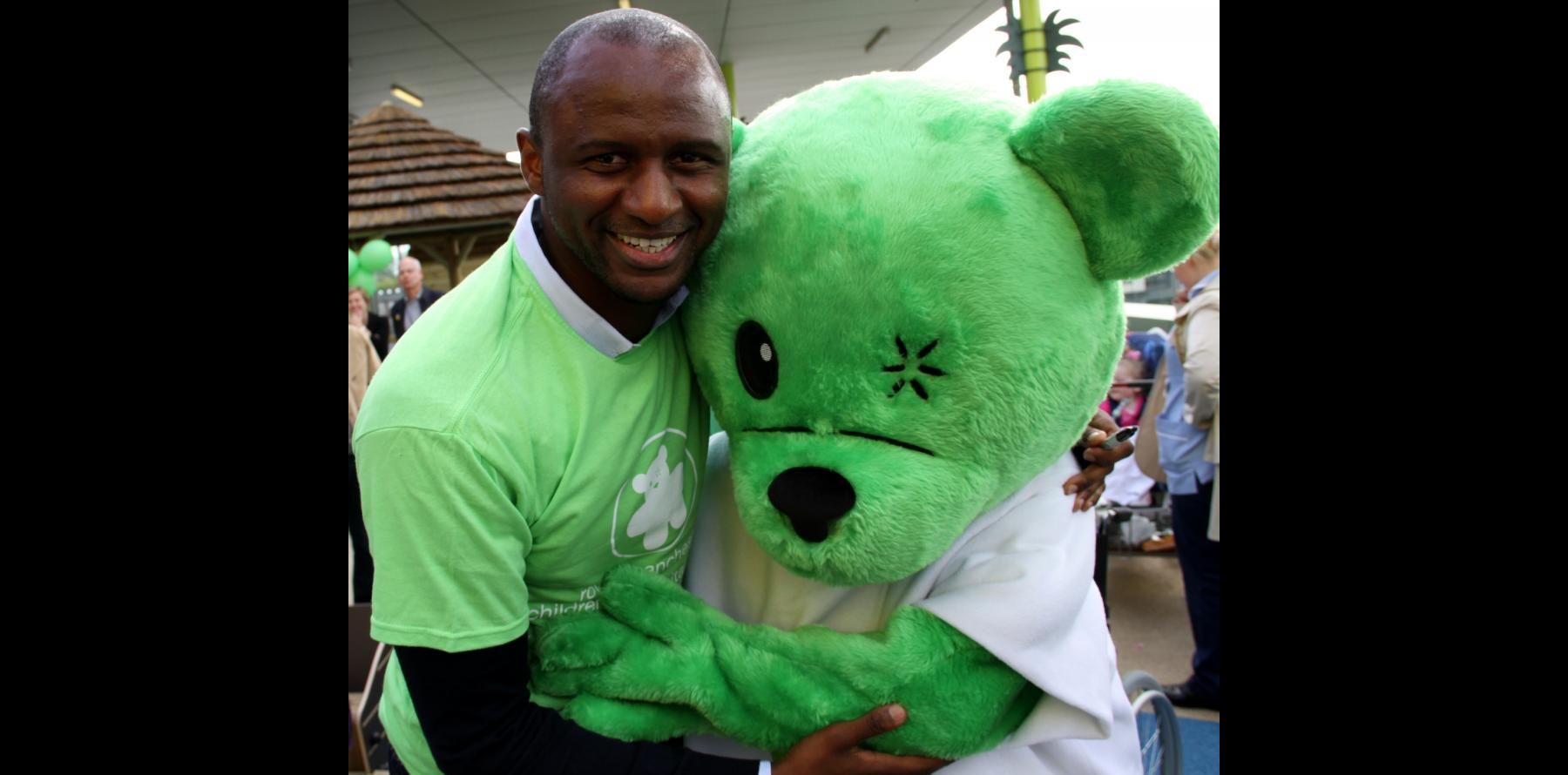 Patrick Vieira : Le grand Pat' tout en sourires et en ...